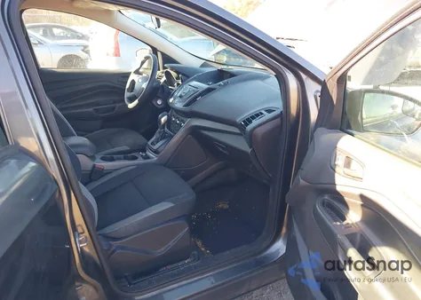 2016 Ford Escape S from USA, damaged, VIN 1FMCU0F71GUA42844